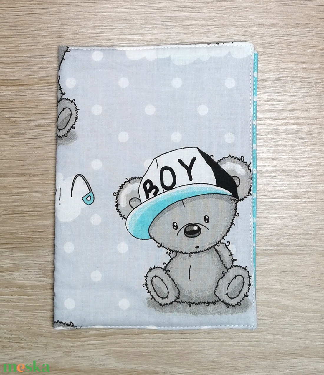 Egészségügyi kiskönyv borító It's a boy macis szürke alapon - könyv & zene - könyvtok - Meska.hu Egészségügyi kiskönyv borító It's a boy macis szürke alapon - könyv & zene - könyvtok - Meska.hu