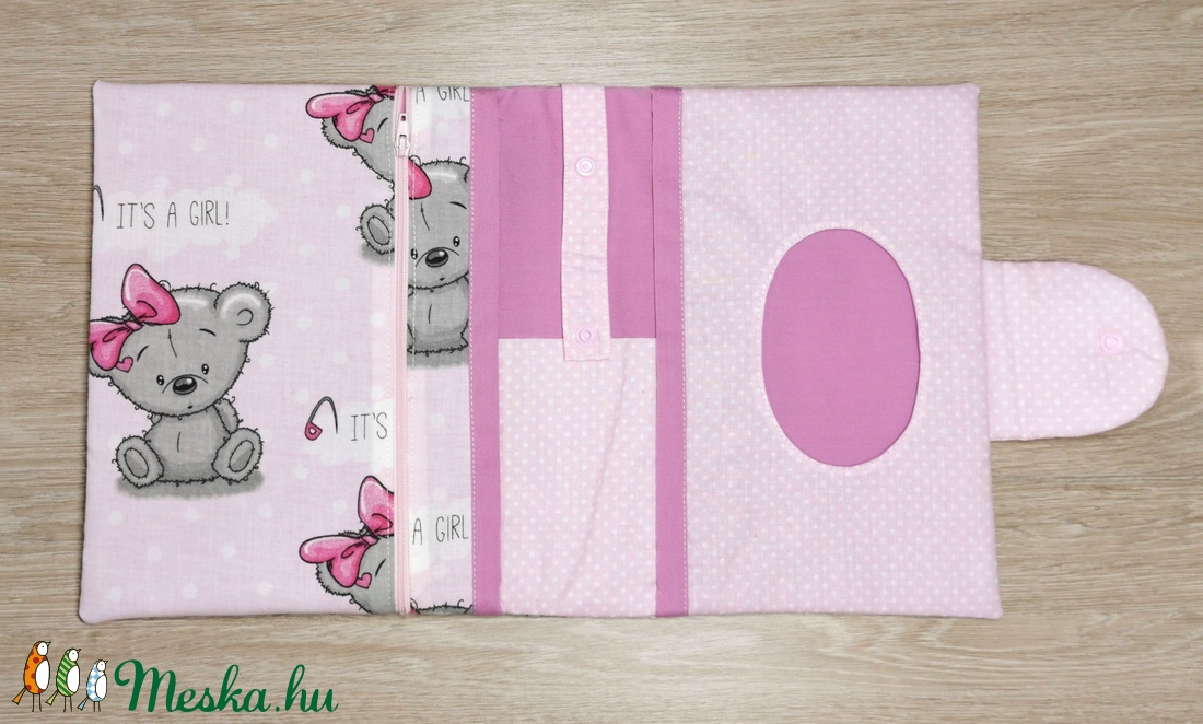 Baba látogató ajándék csomag 3db-os  It's a girl macis rózsaszín alapon  - játék & sport - babalátogató ajándékcsomag - Meska.hu