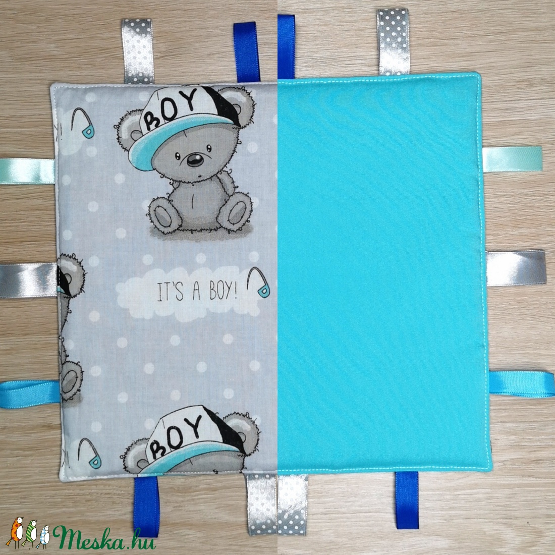 Baba látogató ajándék csomag 4 db-os It's a boy macis szürke alapon - játék & sport - babalátogató ajándékcsomag - Meska.hu Baba látogató ajándék csomag 4 db-os It's a boy macis szürke alapon - játék & sport - babalátogató ajándékcsomag - Meska.hu