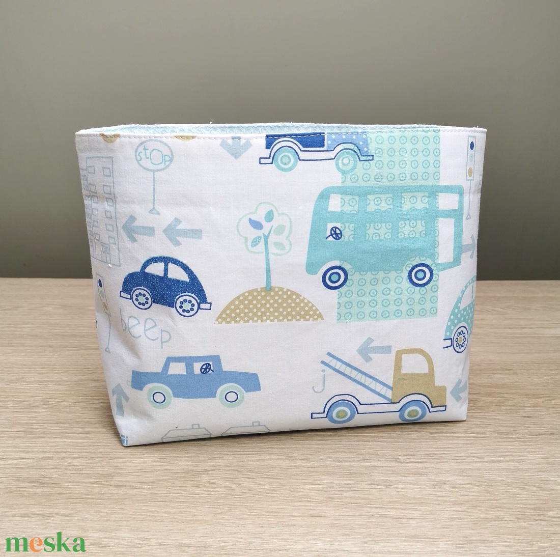 Textil asztali tároló babaszobába kék autós - otthon & életmód - tárolás & rendszerezés - tárolókosár - Meska.hu Textil asztali tároló babaszobába kék autós - otthon & életmód - tárolás & rendszerezés - tárolókosár - Meska.hu