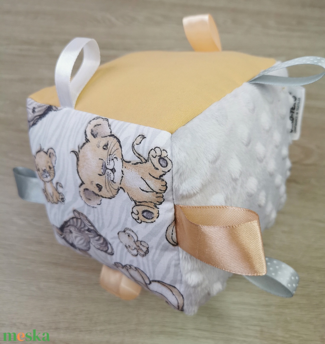 Babakocka Bébi állatos világos szürke minky-vel - UNISEX - játék & sport - 3 éves kor alattiaknak - babakocka - Meska.hu Babakocka Bébi állatos világos szürke minky-vel - UNISEX - játék & sport - 3 éves kor alattiaknak - babakocka - Meska.hu