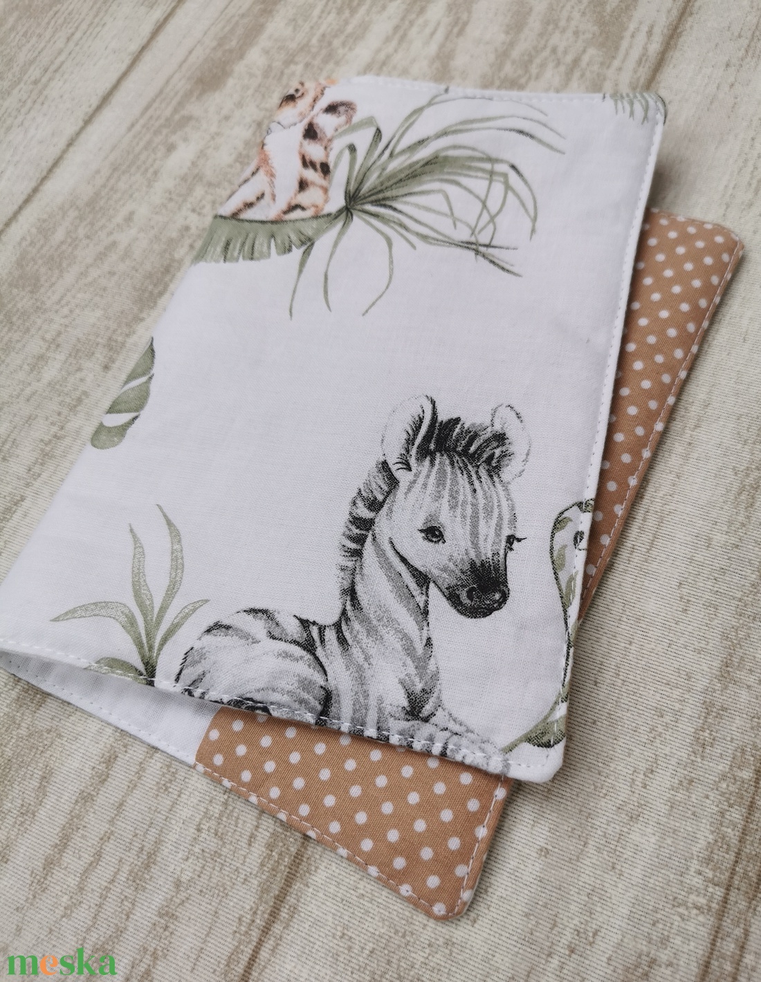 Baba látogató ajándék csomag 2 db-os - kölyök vadállatos Beige belsővel - UNISEX - játék & sport - babalátogató ajándékcsomag - Meska.hu Baba látogató ajándék csomag 2 db-os - kölyök vadállatos Beige belsővel - UNISEX - játék & sport - babalátogató ajándékcsomag - Meska.hu