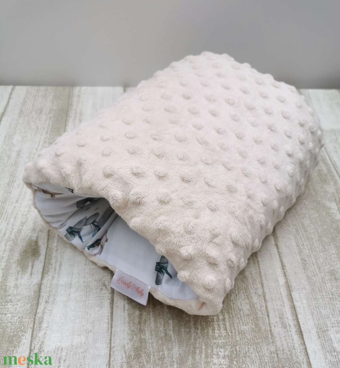 Karpárna állatkert - beige minkyvel UNISEX - otthon & életmód - lakástextil - párna & párnahuzat - Meska.hu Karpárna állatkert - beige minkyvel UNISEX - otthon & életmód - lakástextil - párna & párnahuzat - Meska.hu