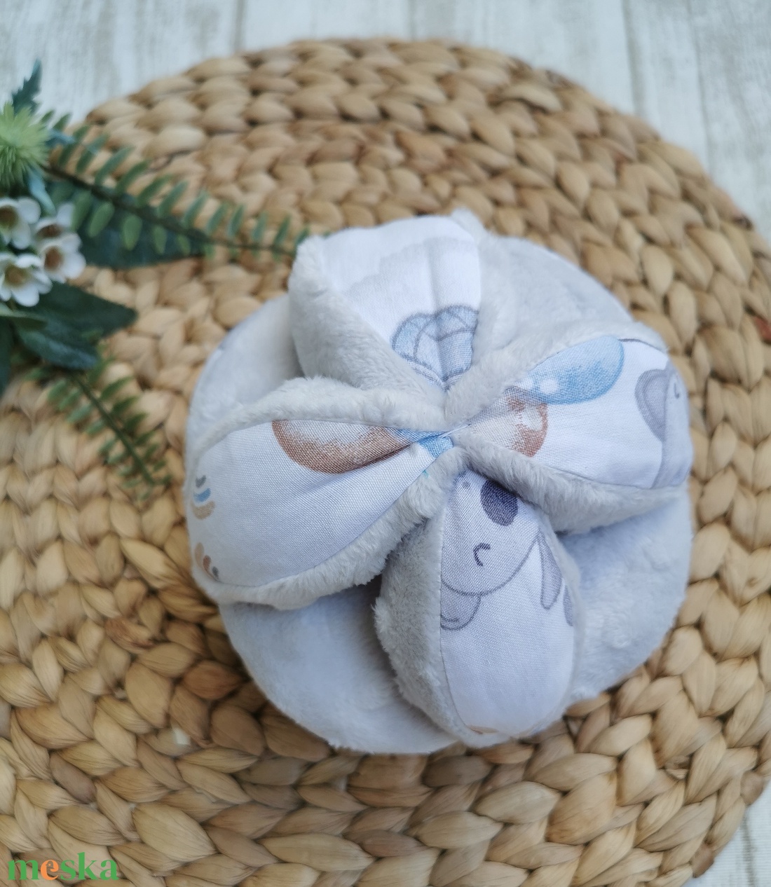 Montessori labda - Elefánt, róka, koala lufival - világos szürke minky-vel UNISEX - játék & sport - 3 éves kor alattiaknak - babakocka - Meska.hu Montessori labda - Elefánt, róka, koala lufival - világos szürke minky-vel UNISEX - játék & sport - 3 éves kor alattiaknak - babakocka - Meska.hu