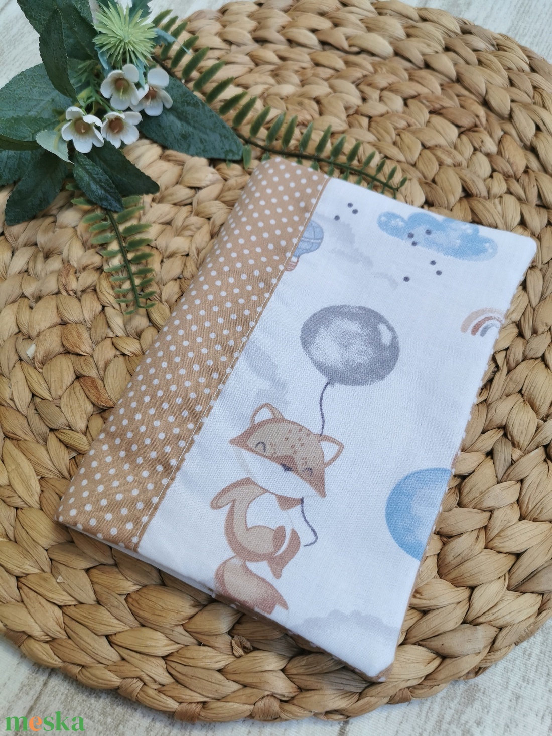 Egészségügyi kiskönyv borító - Elefánt, róka, koala lufival - beige pöttyös oldallal UNISEX - játék & sport - babalátogató ajándékcsomag - Meska.hu Egészségügyi kiskönyv borító - Elefánt, róka, koala lufival - beige pöttyös oldallal UNISEX - játék & sport - babalátogató ajándékcsomag - Meska.hu