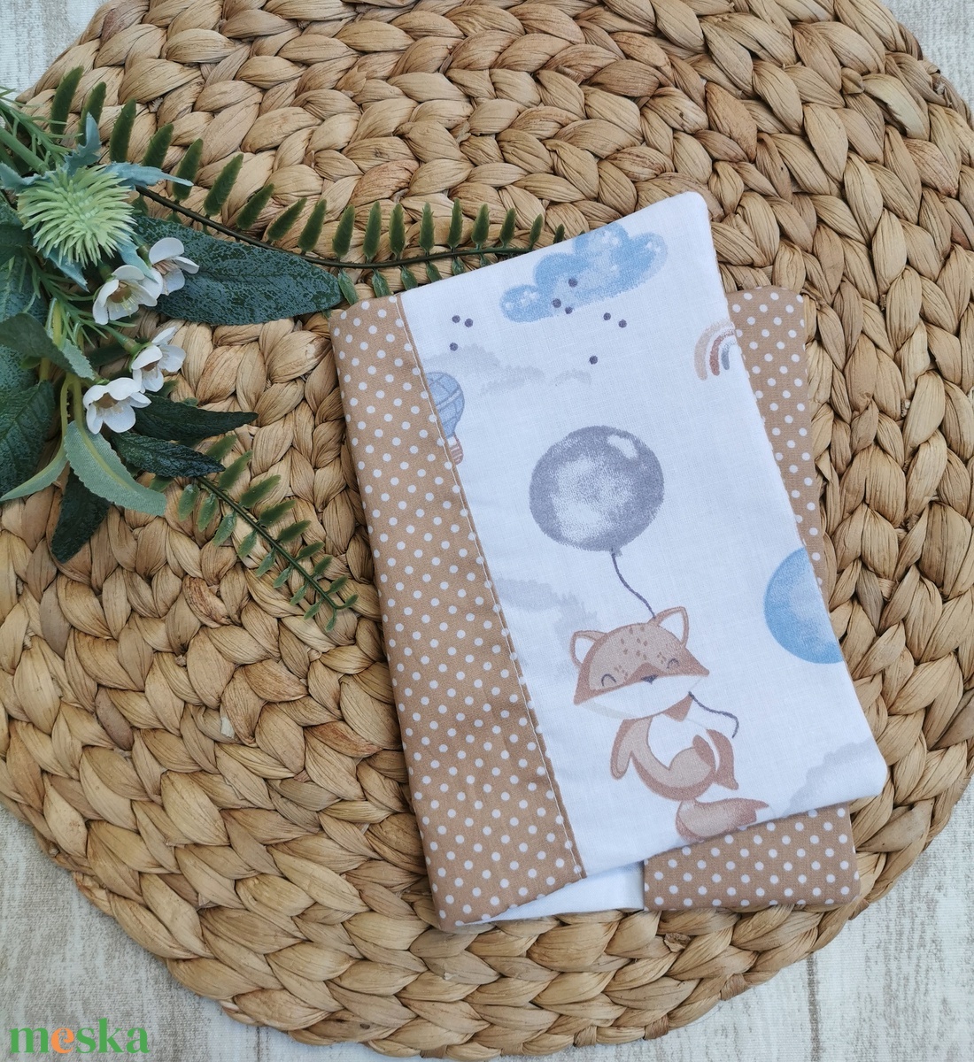 Egészségügyi kiskönyv borító - Elefánt, róka, koala lufival - beige pöttyös oldallal UNISEX - játék & sport - babalátogató ajándékcsomag - Meska.hu Egészségügyi kiskönyv borító - Elefánt, róka, koala lufival - beige pöttyös oldallal UNISEX - játék & sport - babalátogató ajándékcsomag - Meska.hu
