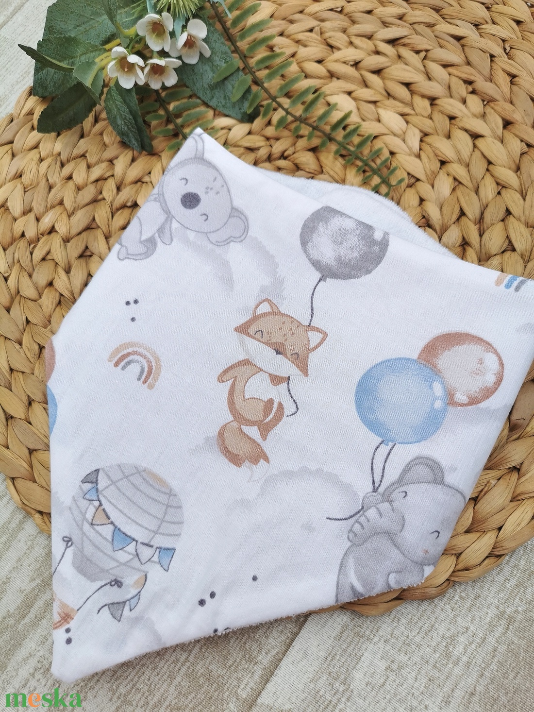 Nyálkendő - Elefánt, róka, koala lufival UNISEX - ruha & divat - babaruha & gyerekruha - előke & nyálkendő - Meska.hu Nyálkendő - Elefánt, róka, koala lufival UNISEX - ruha & divat - babaruha & gyerekruha - előke & nyálkendő - Meska.hu