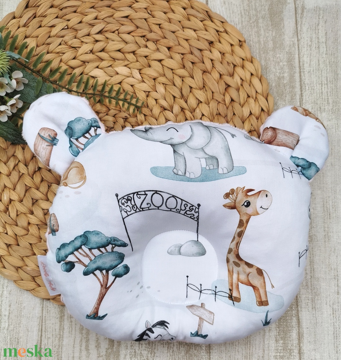 PRÉMIUM Stabilizáló MACI párna állatkert - világos rózsazsín minkyvel UNISEX - otthon & életmód - babaszoba, gyerekszoba - gyerek díszpárna - Meska.hu PRÉMIUM Stabilizáló MACI párna állatkert - világos rózsazsín minkyvel UNISEX - otthon & életmód - babaszoba, gyerekszoba - gyerek díszpárna - Meska.hu