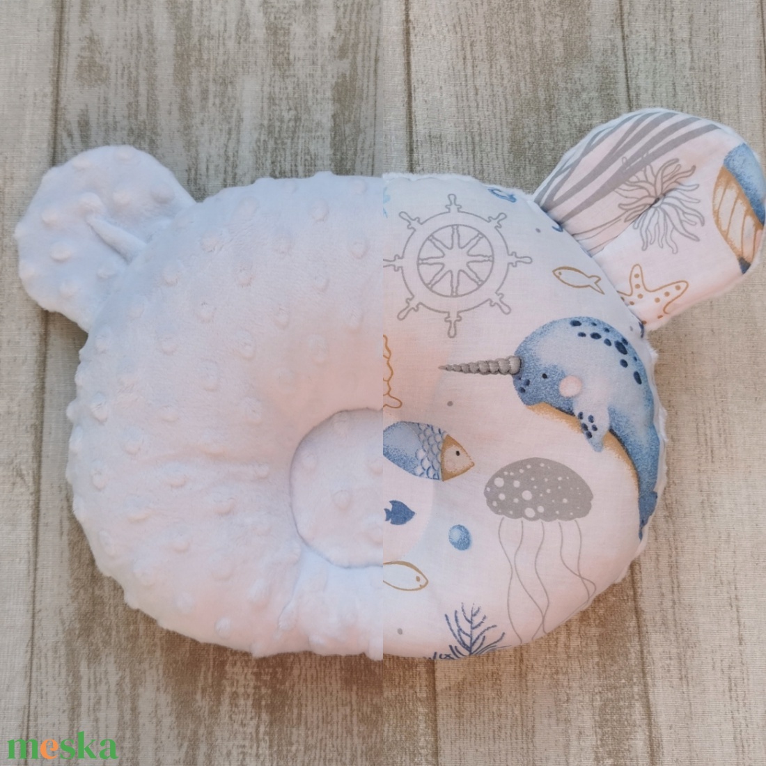 Stabilizáló MACI párna kék óceános fehér minky-vel - otthon & életmód - babaszoba, gyerekszoba - gyerek díszpárna - Meska.hu Stabilizáló MACI párna kék óceános fehér minky-vel - otthon & életmód - babaszoba, gyerekszoba - gyerek díszpárna - Meska.hu
