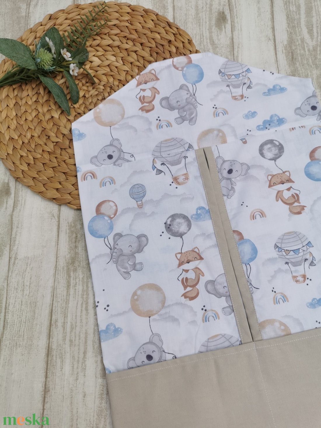 Óvodai Szett 2 db-os - Ruhazsák és tornazsák Elefánt, róka, koala lufival- beige UNISEX - játék & sport - ovis felszerelés - ovis szett - Meska.hu Óvodai Szett 2 db-os - Ruhazsák és tornazsák Elefánt, róka, koala lufival- beige UNISEX - játék & sport - ovis felszerelés - ovis szett - Meska.hu