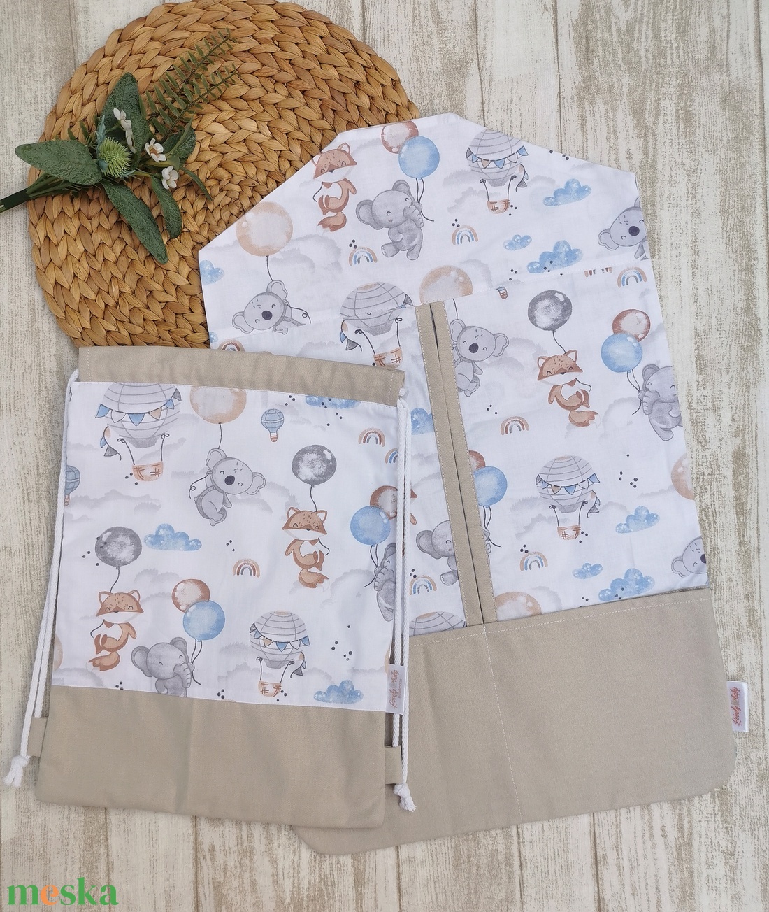 Óvodai Szett 2 db-os - Ruhazsák és tornazsák Elefánt, róka, koala lufival- beige UNISEX - játék & sport - ovis felszerelés - ovis szett - Meska.hu Óvodai Szett 2 db-os - Ruhazsák és tornazsák Elefánt, róka, koala lufival- beige UNISEX - játék & sport - ovis felszerelés - ovis szett - Meska.hu