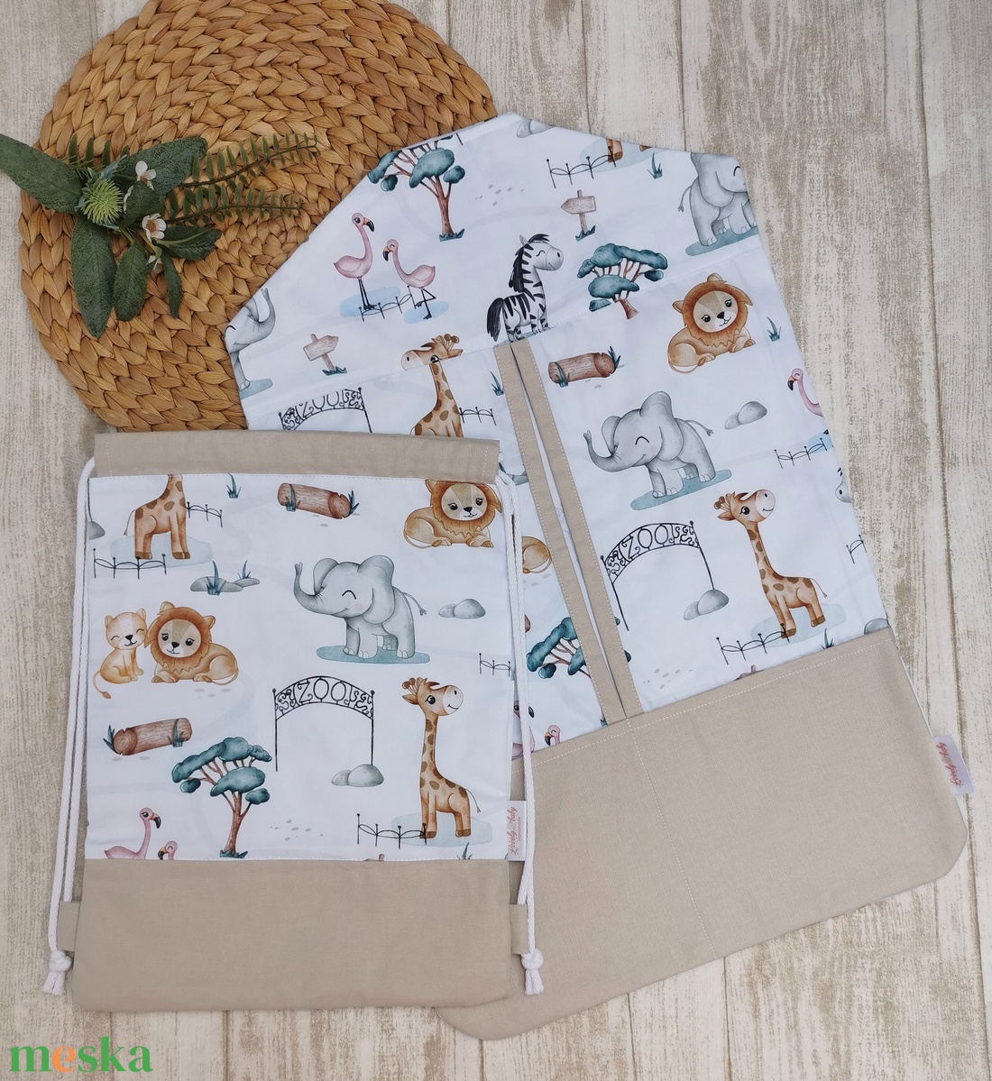 PRÉMIUM Óvodai Szett 2 db-os - Ruhazsák és tornazsák állatkert- beige UNISEX - játék & sport - ovis felszerelés - ovis szett - Meska.hu PRÉMIUM Óvodai Szett 2 db-os - Ruhazsák és tornazsák állatkert- beige UNISEX - játék & sport - ovis felszerelés - ovis szett - Meska.hu