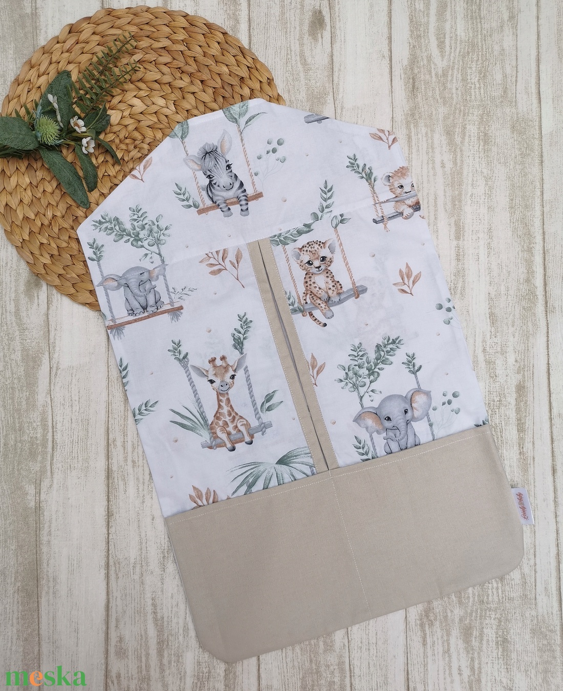 Óvodai vállfás ruhazsák hintázó szafari állatok- beige UNISEX - játék & sport - ovis felszerelés - ovis szett - Meska.hu Óvodai vállfás ruhazsák hintázó szafari állatok- beige UNISEX - játék & sport - ovis felszerelés - ovis szett - Meska.hu