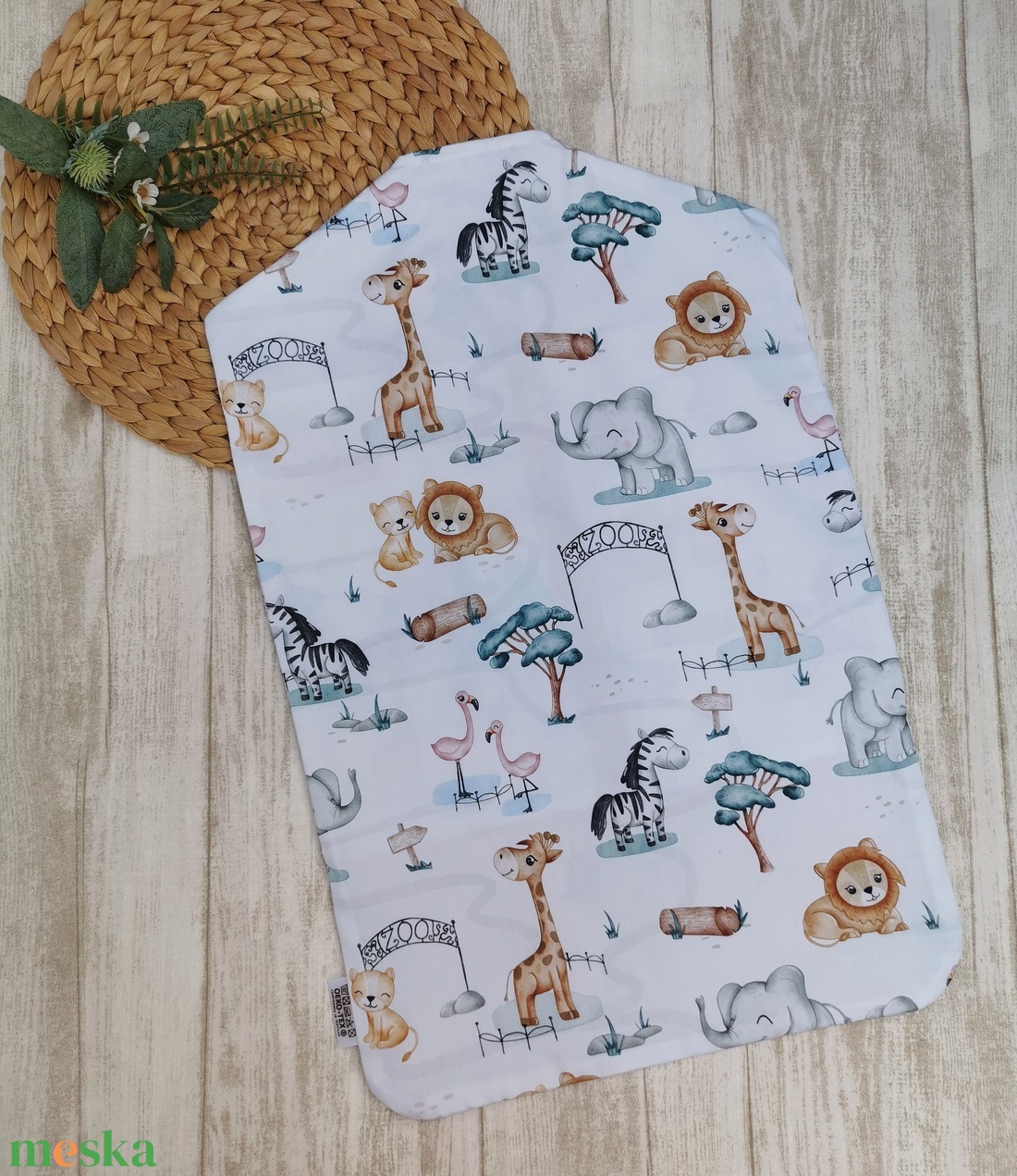 PRÉMIUM Óvodai vállfás ruhazsák állatkert- beige UNISEX - játék & sport - ovis felszerelés - ovis szett - Meska.hu PRÉMIUM Óvodai vállfás ruhazsák állatkert- beige UNISEX - játék & sport - ovis felszerelés - ovis szett - Meska.hu
