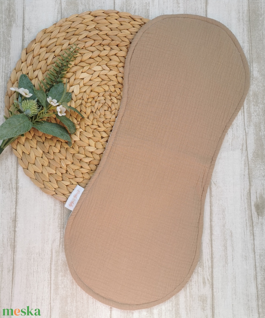 Büfiztető vállkendő - Barna duplagéz anyagból UNISEX - játék & sport - baba & babaház - babaruha, babakellék - Meska.hu Büfiztető vállkendő - Barna duplagéz anyagból UNISEX - játék & sport - baba & babaház - babaruha, babakellék - Meska.hu