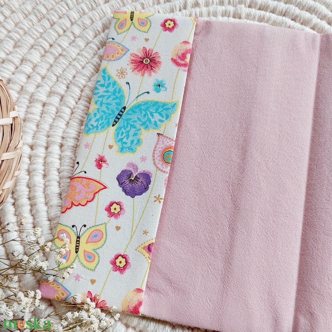 Egészségügyi kiskönyv borító névhímzéssel, színes pillangók, LuannaBaby  - otthon & életmód - papír, írószer - egészségügyi kiskönyv borító - Meska.hu Egészségügyi kiskönyv borító névhímzéssel, színes pillangók, LuannaBaby  - otthon & életmód - papír, írószer - egészségügyi kiskönyv borító - Meska.hu