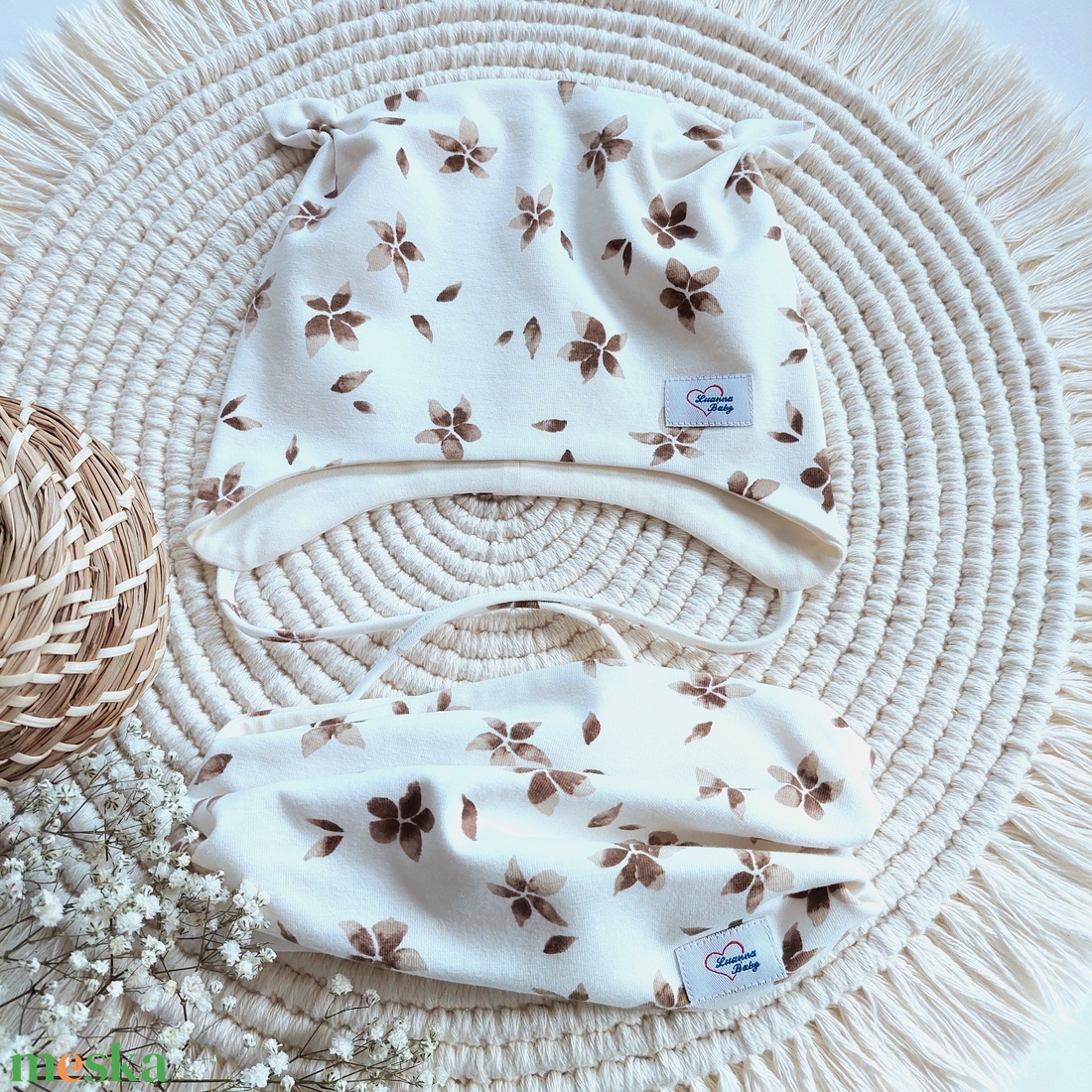 Kötős gyerek sapka csősál szett, barna virágok, LuannaBaby  - ruha & divat - sál, sapka, kendő - sapka & sál szett - Meska.hu