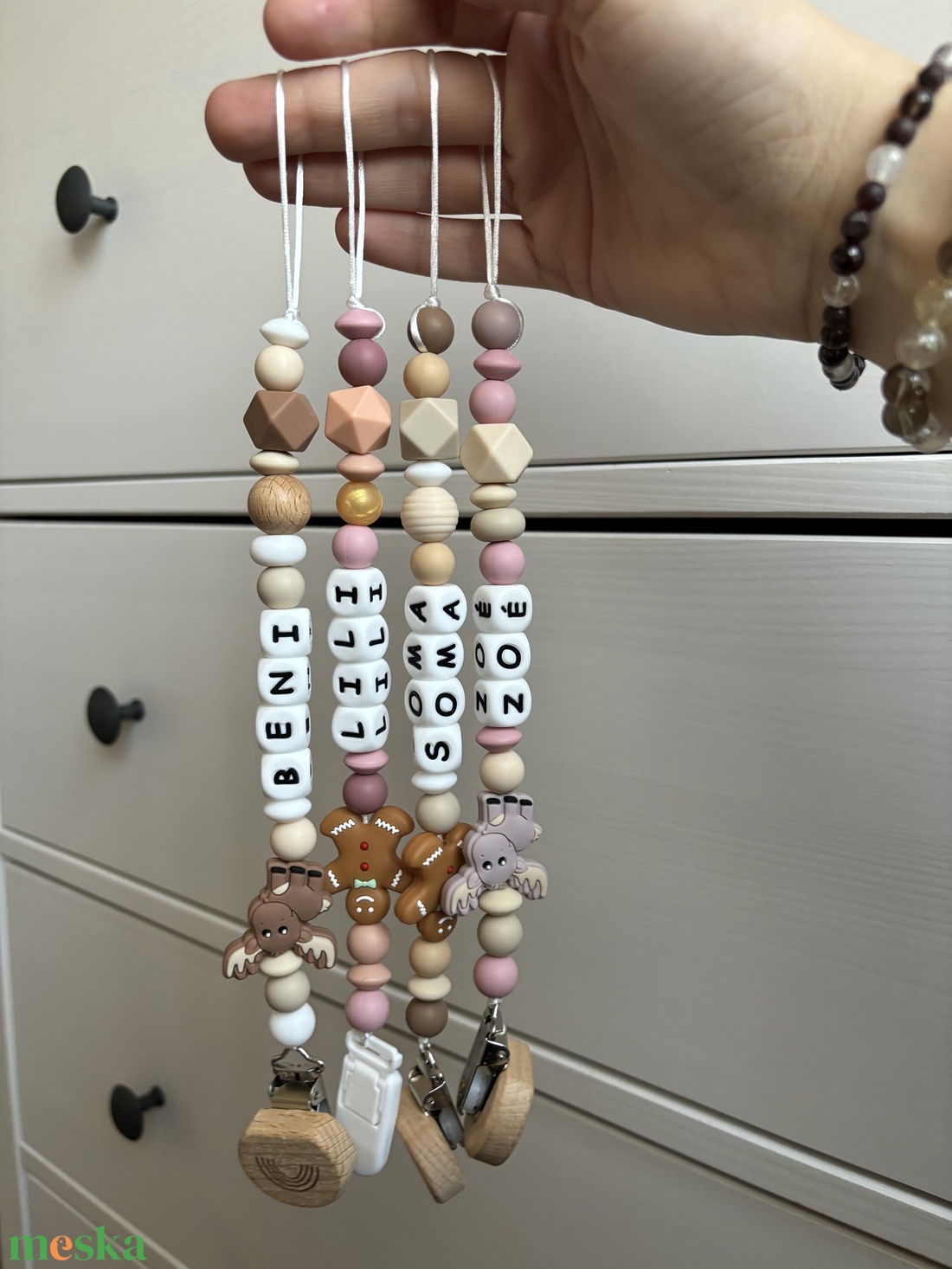 Karácsonyi, mikulás cumilánc, rágcsalánc � Babalátogató ajándék � Babaváró ajándék - játék & sport - 3 éves kor alattiaknak - cumilánc - Meska.hu