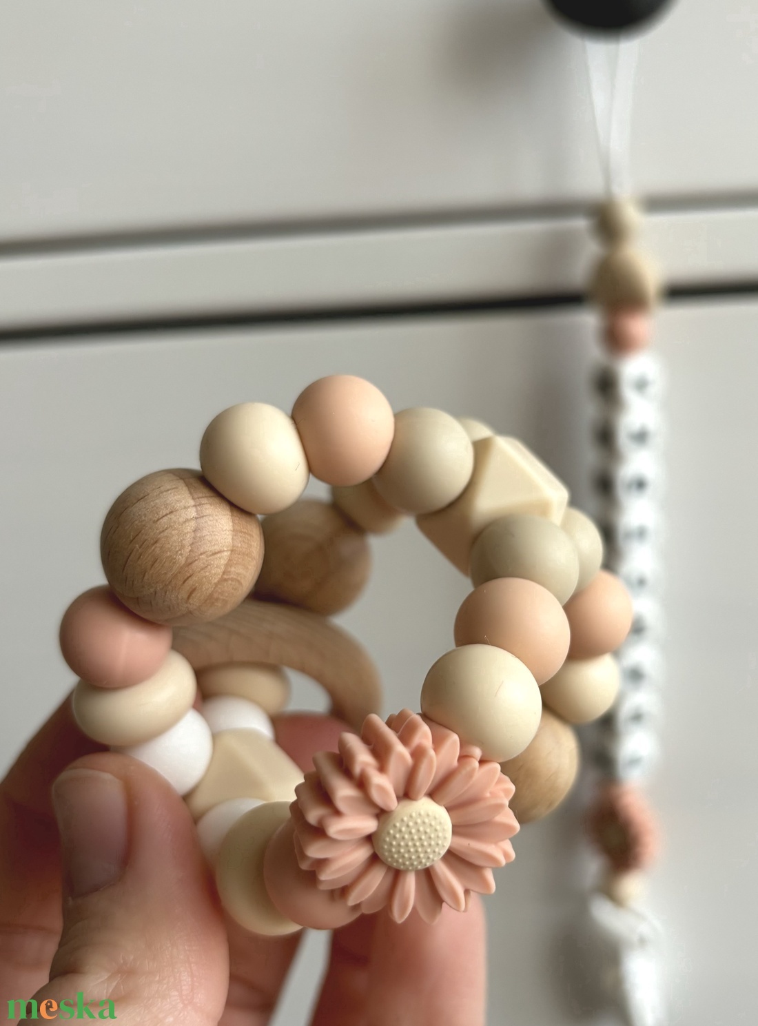 Labdarágcsa - névvel is kérhető  � Babalátogató ajándék � Babaváró ajándék - baba - mama - baba játékok - rágóka - Meska.hu