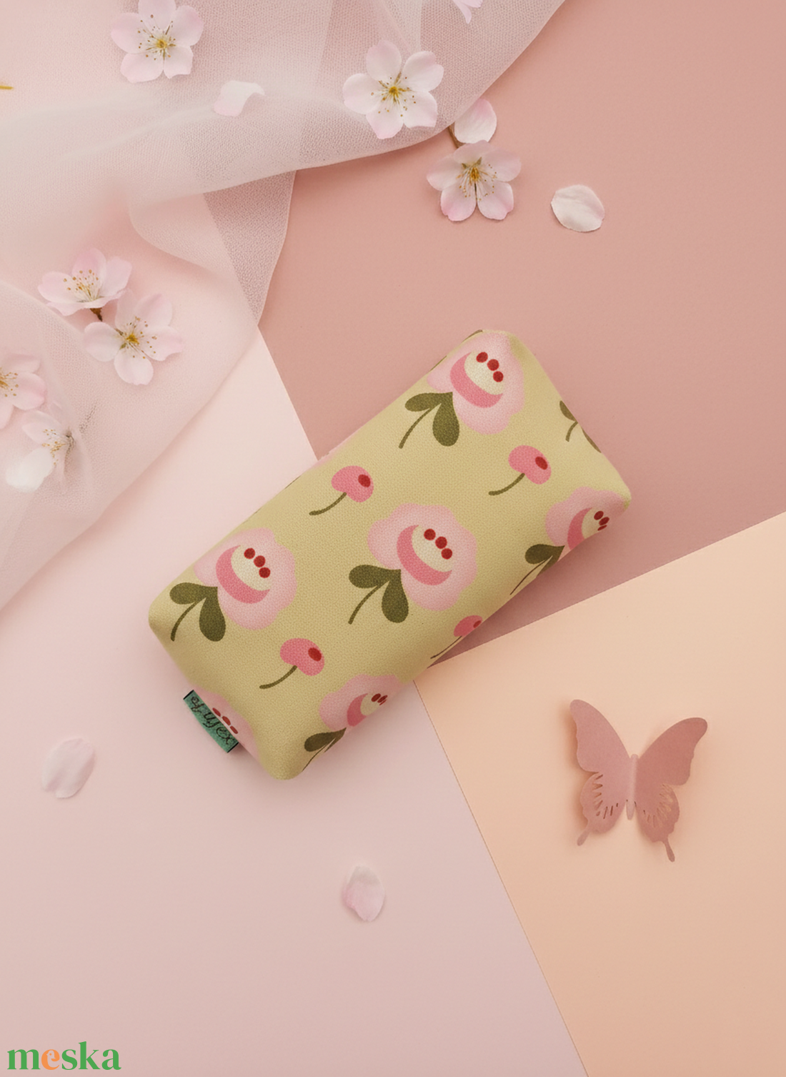 Papírzsebkendő tartó - táska & tok - pénztárca & más tok - zsebkendőtartó tok - Meska.hu