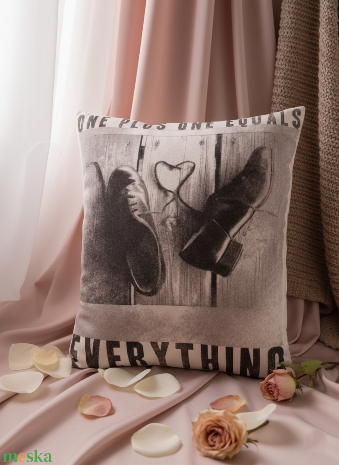 Díszpárna - otthon & életmód - lakástextil - párna & párnahuzat - díszpárna (belsővel együtt) - Meska.hu