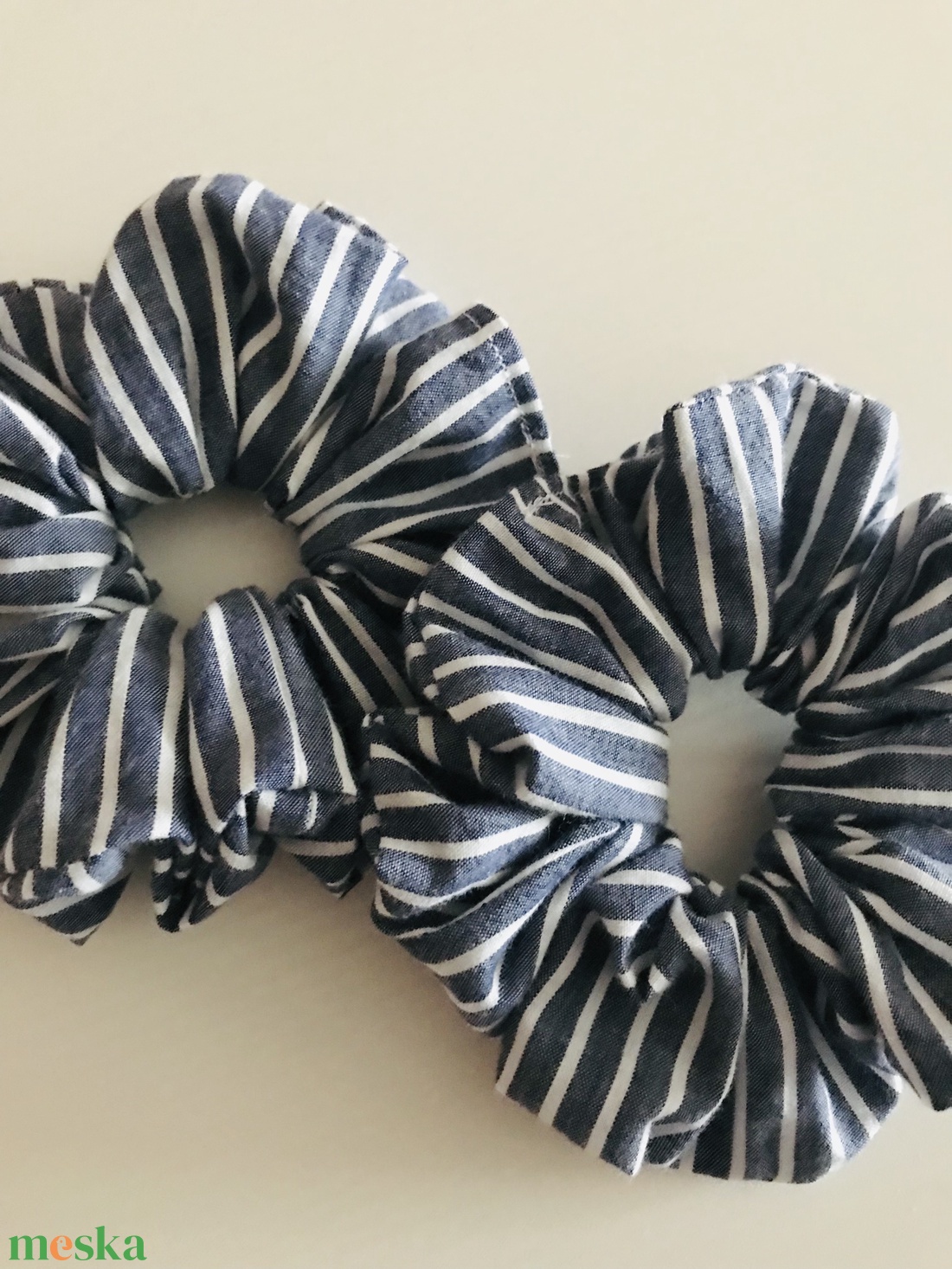 Csíkos scrunchie - hajgumi szett - ruha & divat - hajdísz & hajcsat - hajgumi - Meska.hu Csíkos scrunchie - hajgumi szett - ruha & divat - hajdísz & hajcsat - hajgumi - Meska.hu