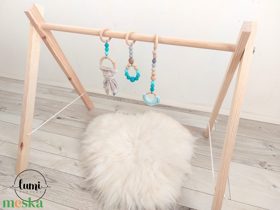 BABYGYM - Babatornáztató - Türkizkék/natúr - játék & sport - mozgásfejlesztő játékok - Meska.hu BABYGYM - Babatornáztató - Türkizkék/natúr - játék & sport - mozgásfejlesztő játékok - Meska.hu