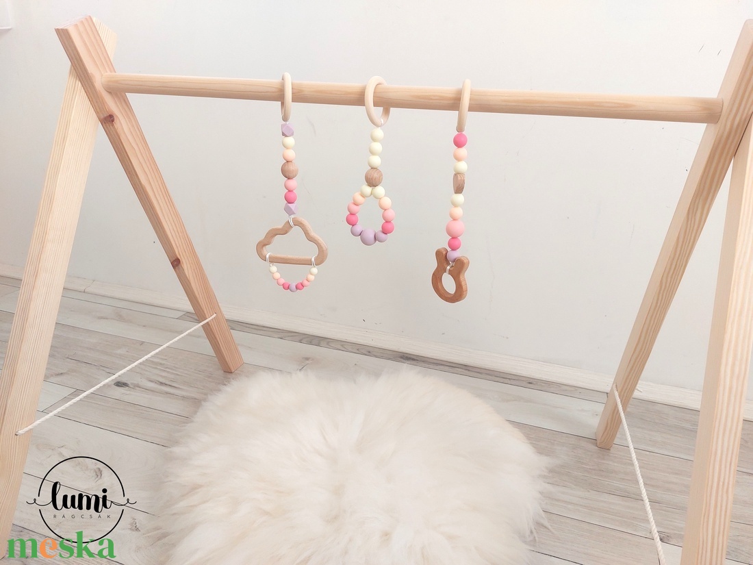 BABYGYM - Babatornáztató - Rózsaszín/lila - játék & sport - mozgásfejlesztő játékok - Meska.hu BABYGYM - Babatornáztató - Rózsaszín/lila - játék & sport - mozgásfejlesztő játékok - Meska.hu