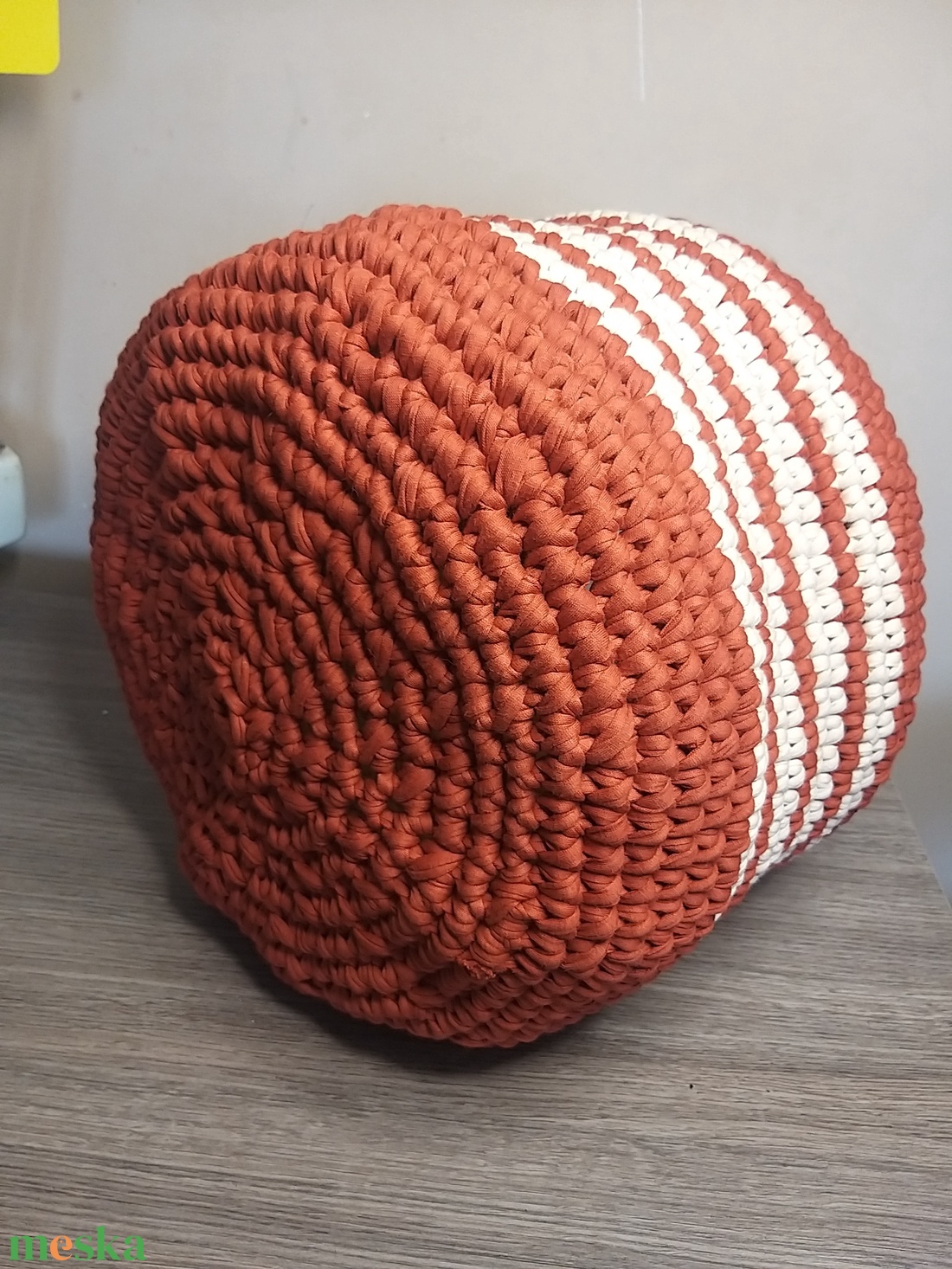 Horgolt cicabújó, kisállatfekhely - otthon & életmód - kisállatoknak - cicáknak & macskáknak - Meska.hu