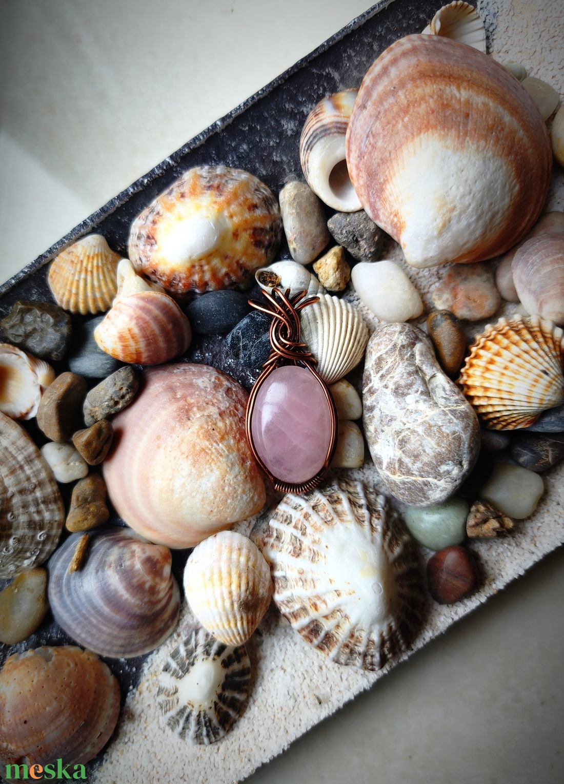 Rózsakvarc medál - ékszer - nyaklánc - medálos nyaklánc - Meska.hu