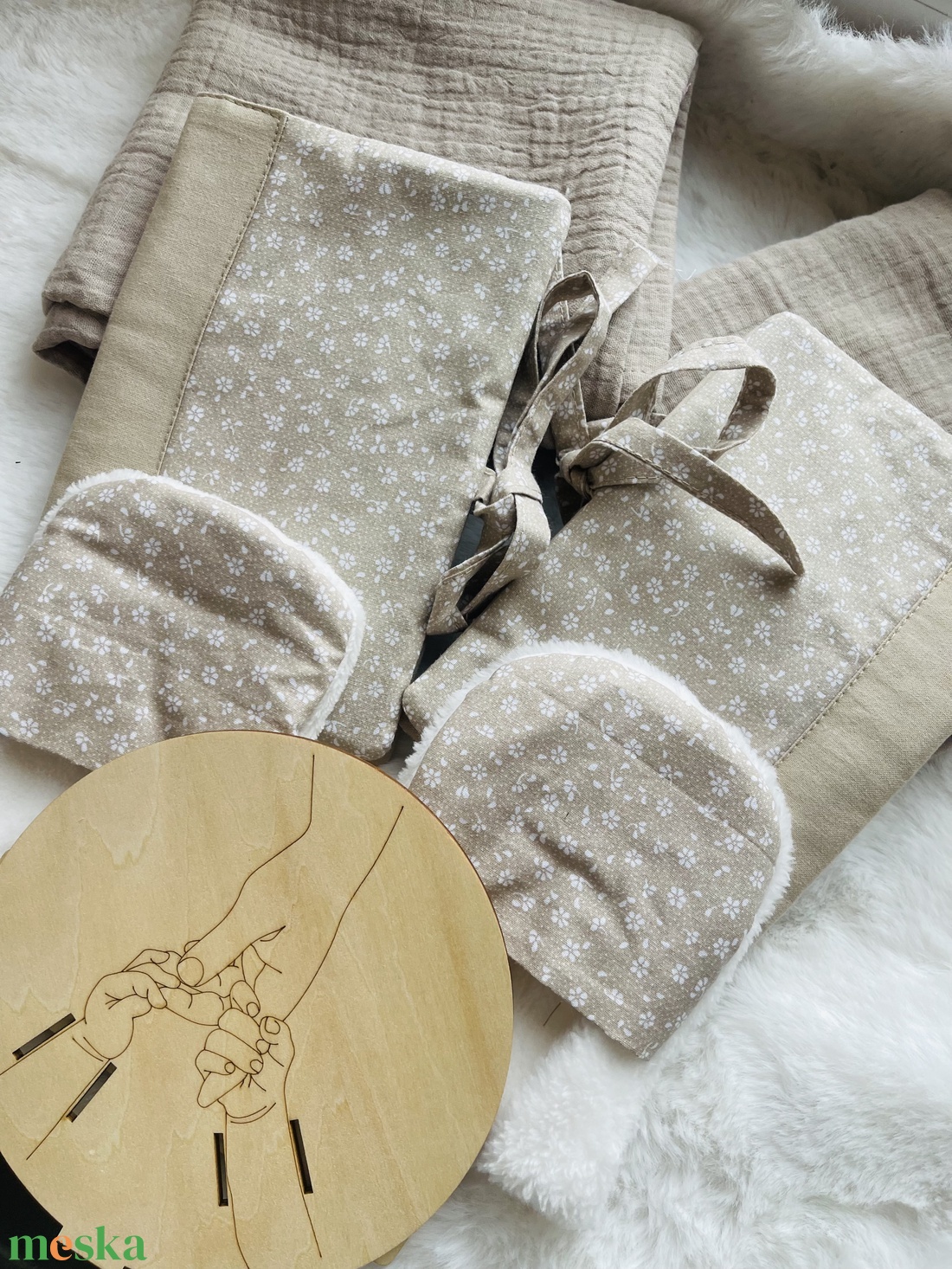 Iker ajándékcsomag - baba - mama - babaemlékek - egészségügyi kiskönyv borító - Meska.hu