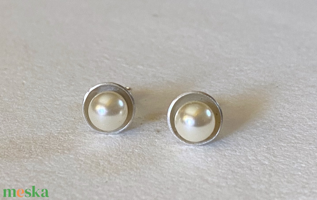 Swarovski - ezüst bedugós fülbevaló  - ékszer - fülbevaló - pötty fülbevaló - Meska.hu