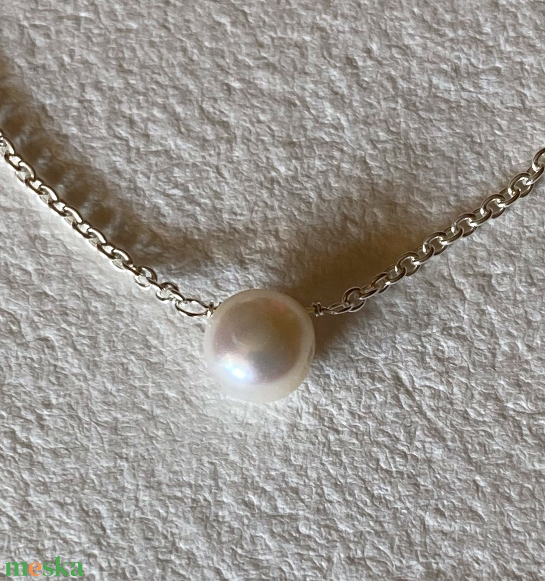 Minimál ezüst nyaklánc tenyésztett gyönggyel - ékszer - nyaklánc - gyöngyös nyaklánc - Meska.hu
