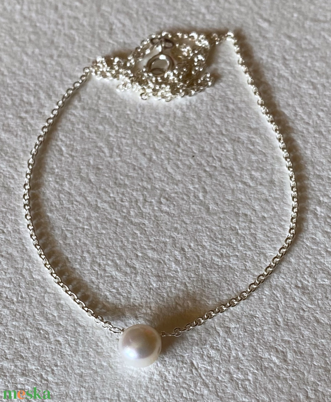 Minimál ezüst nyaklánc tenyésztett gyönggyel - ékszer - nyaklánc - gyöngyös nyaklánc - Meska.hu
