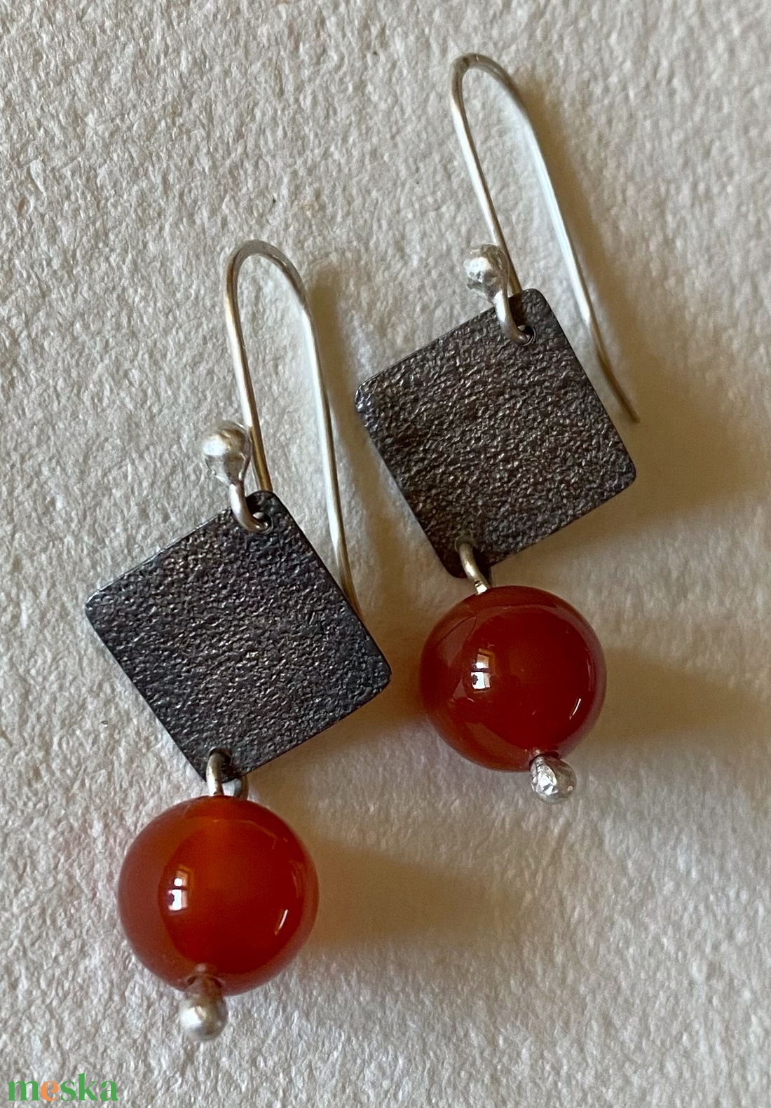 Ezüst fülbevaló karneollal - ékszer - fülbevaló - lógó fülbevaló - Meska.hu