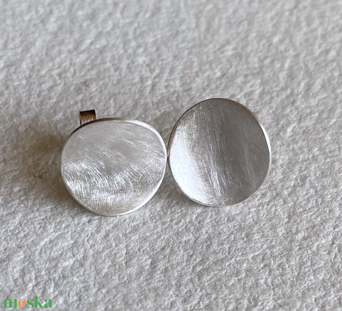  Ezüst bedugós fülbevaló  - ékszer - fülbevaló - pötty fülbevaló - Meska.hu