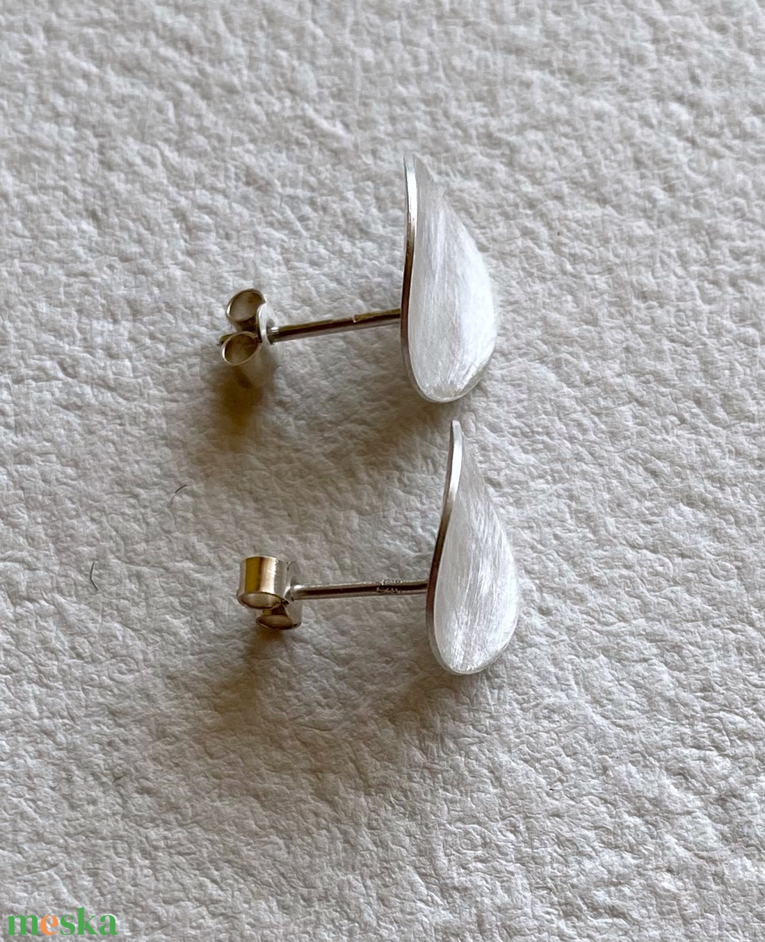  Ezüst bedugós fülbevaló  - ékszer - fülbevaló - pötty fülbevaló - Meska.hu