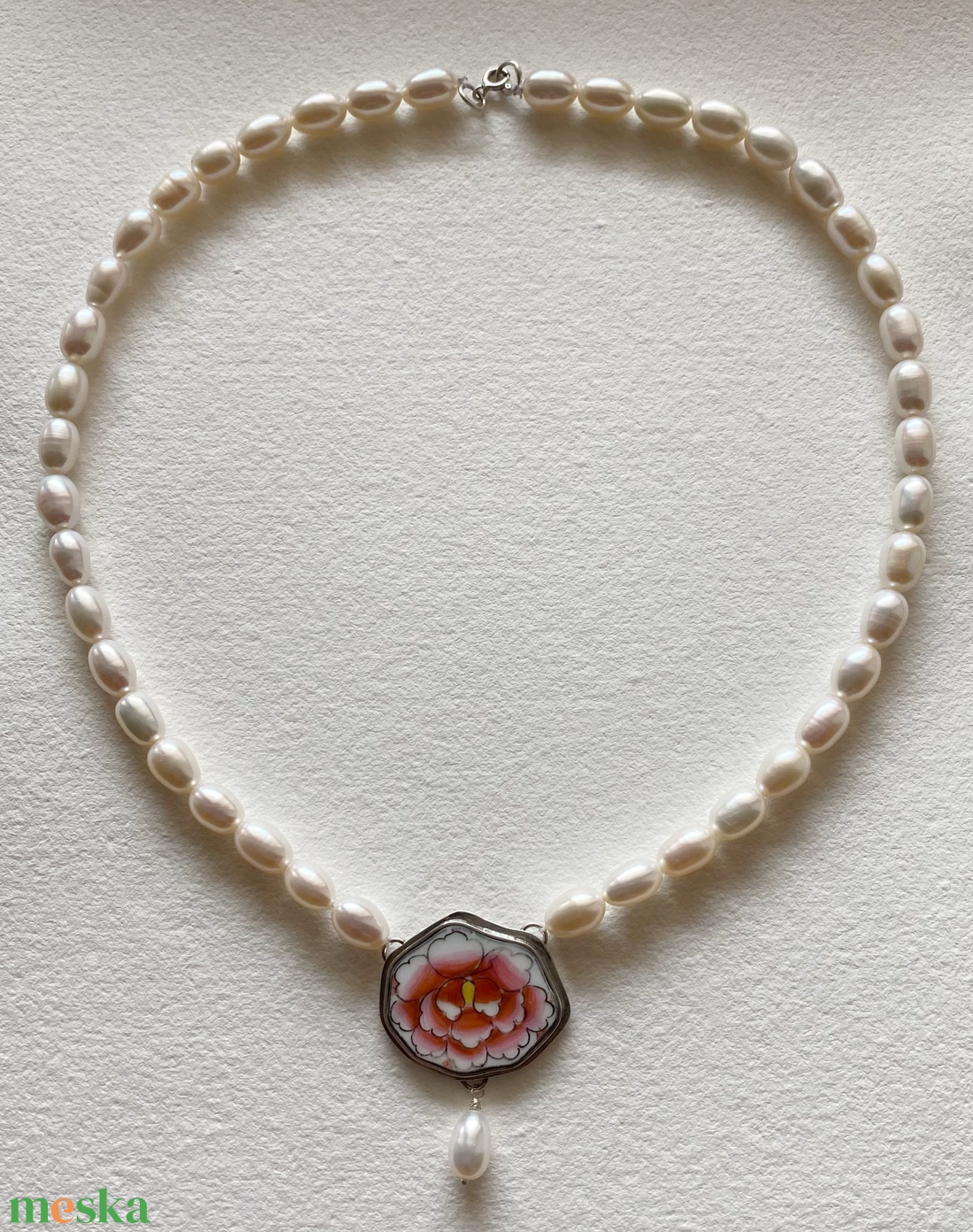 Porcelán ezüst medál nyaklánccal - ékszer - nyaklánc - medál - Meska.hu