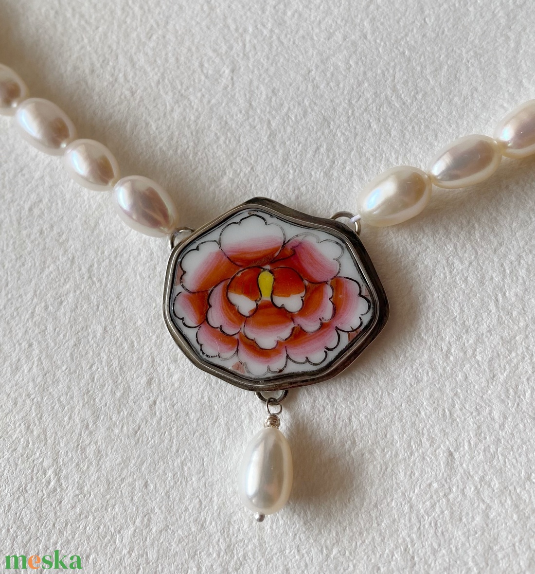 Porcelán ezüst medál nyaklánccal - ékszer - nyaklánc - medál - Meska.hu