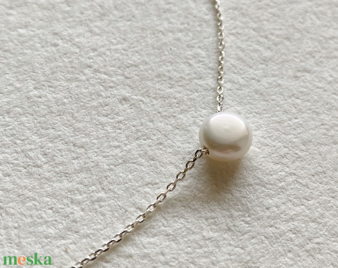 Minimál ezüst nyaklánc tenyésztett gyönggyel - ékszer - nyaklánc - gyöngyös nyaklánc - Meska.hu