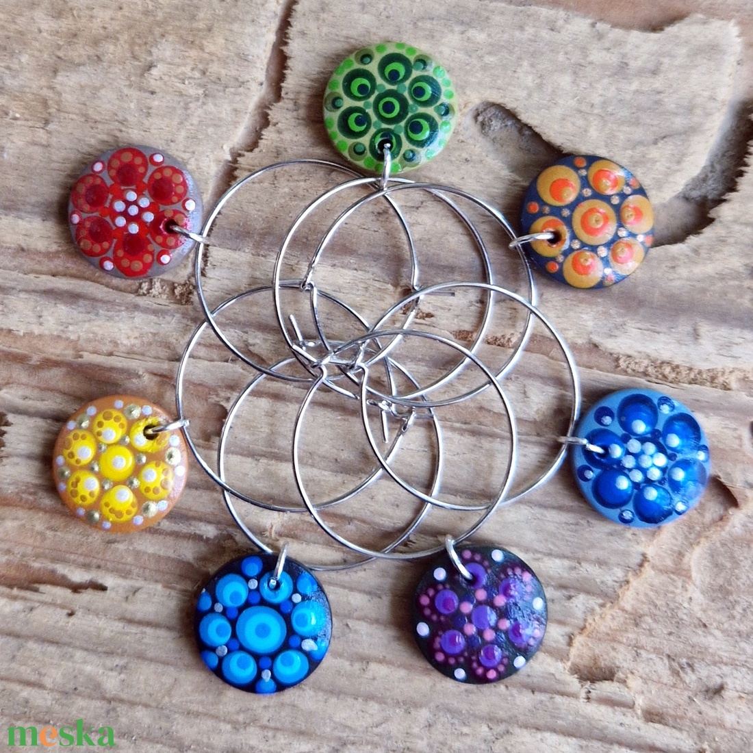 Pohár jelölő karika pontfestett függővel (zöld-natúr) - otthon & életmód - konyhafelszerelés, tálalás - tálalás - boros poharak, szettek - Meska.hu