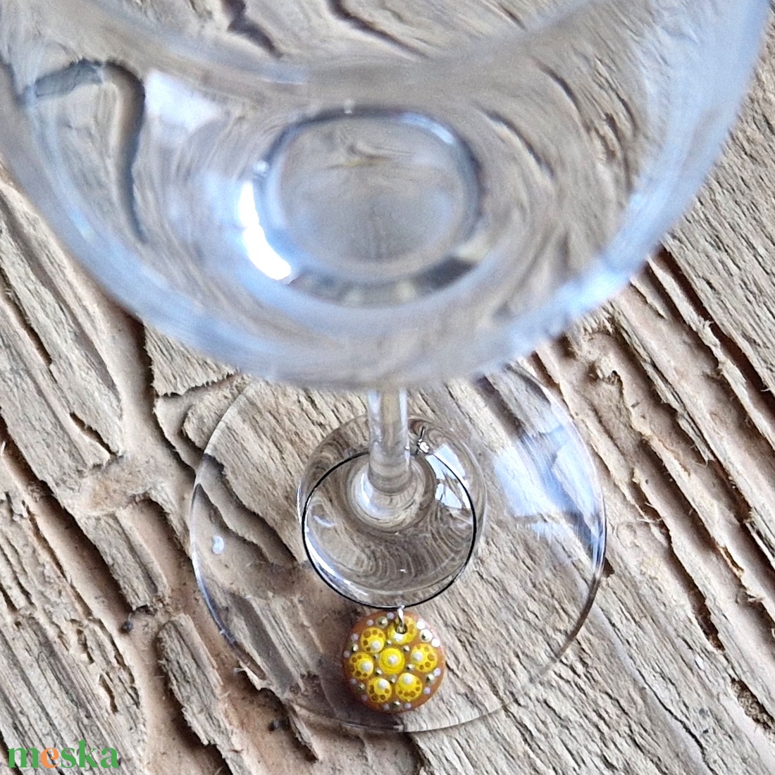 Pohár jelölő karika pontfestett függővel (sárga) - otthon & életmód - konyhafelszerelés, tálalás - tálalás - boros poharak, szettek - Meska.hu