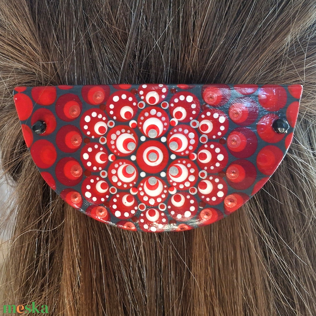 Kerámia hajcsat, francia csat pontfestéssel (piros-fehér mandala) - ruha & divat - hajdísz & hajcsat - hajcsat & hajtű - Meska.hu