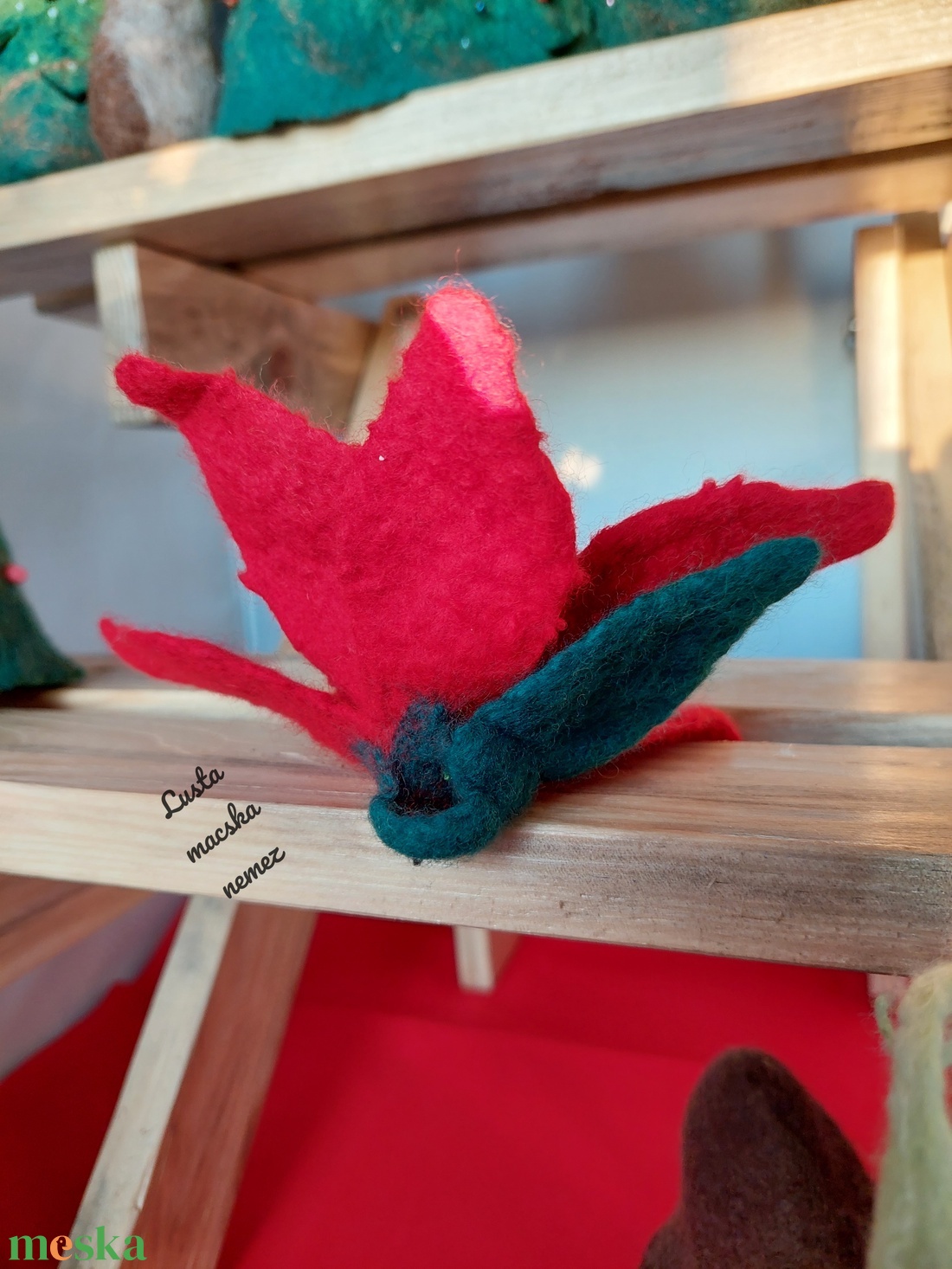 Piros nemez mikulásvirág - ruha & divat - hajdísz & hajcsat - hajcsat & hajtű - Meska.hu