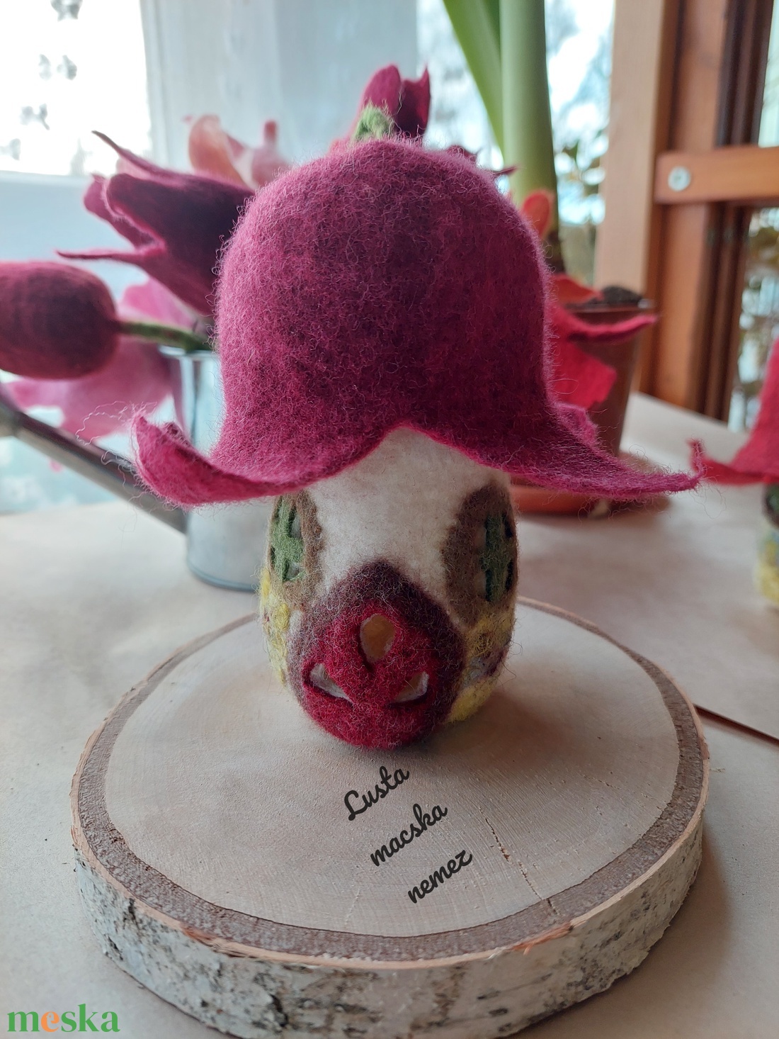 Mini manóház bordó tulipán kalappal - otthon & életmód - dekoráció - dísztárgy - Meska.hu Mini manóház bordó tulipán kalappal - otthon & életmód - dekoráció - dísztárgy - Meska.hu