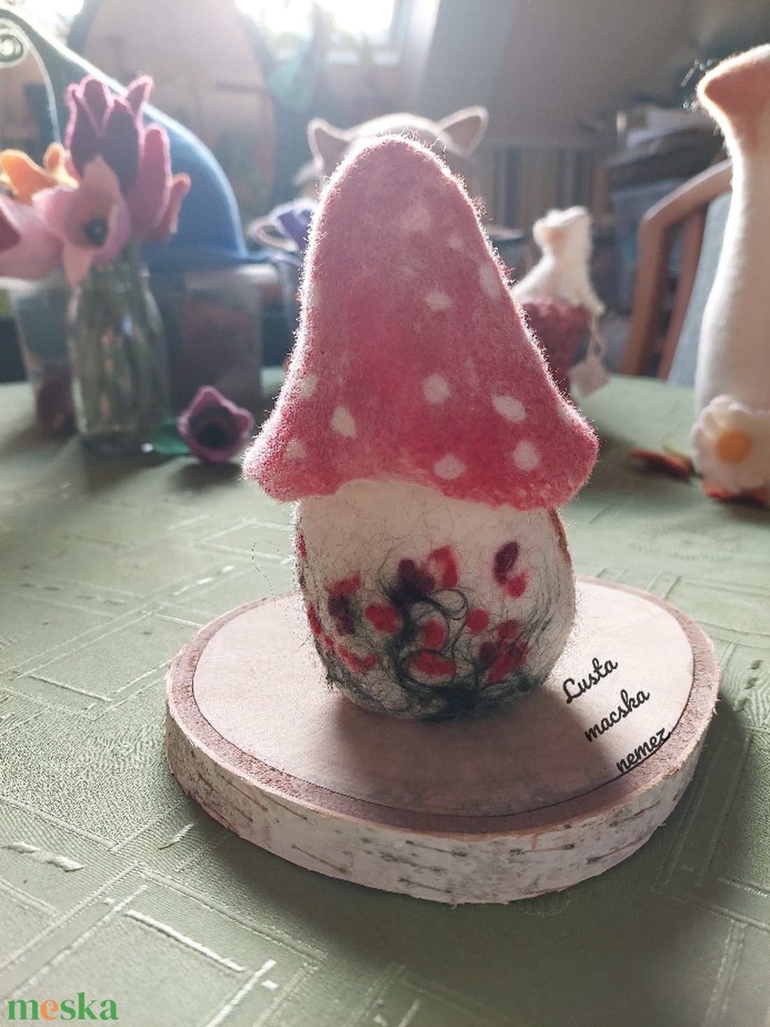 Kis gomba nemezház piros kalappal - otthon & életmód - dekoráció - dísztárgy - Meska.hu