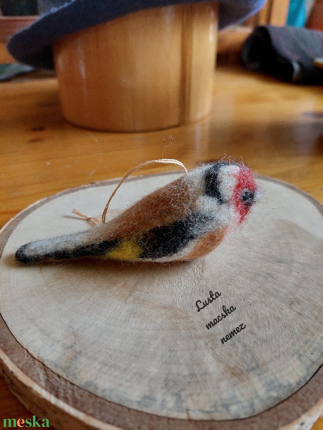 Nemez tengelic - otthon & életmód - dekoráció - ajtó- és ablak dekoráció - ajtódísz & kopogtató - Meska.hu Nemez tengelic - otthon & életmód - dekoráció - ajtó- és ablak dekoráció - ajtódísz & kopogtató - Meska.hu