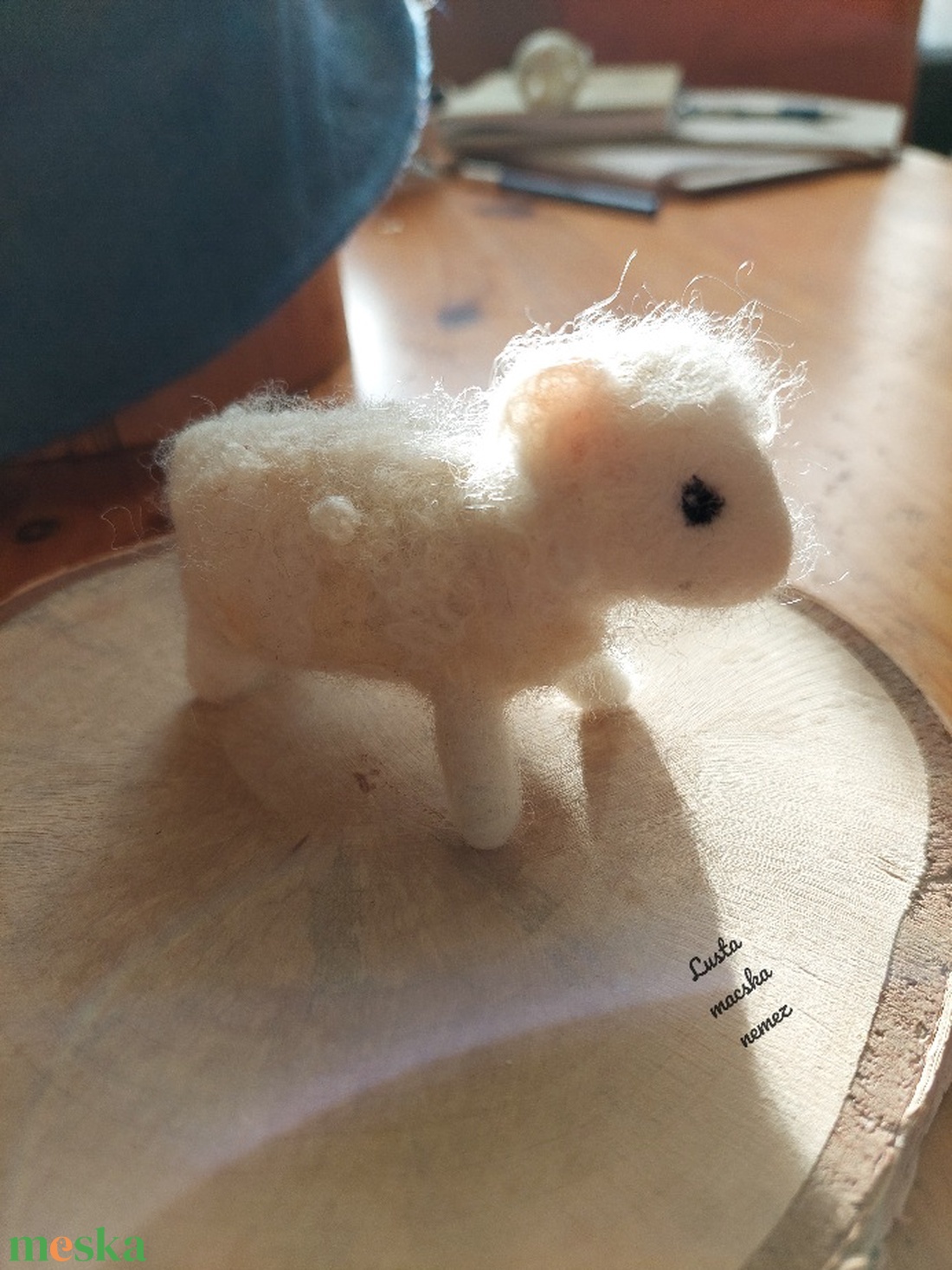 Fehér nemez bárány - otthon & életmód - dekoráció - asztal és polc dekoráció - asztaldísz - Meska.hu Fehér nemez bárány - otthon & életmód - dekoráció - asztal és polc dekoráció - asztaldísz - Meska.hu