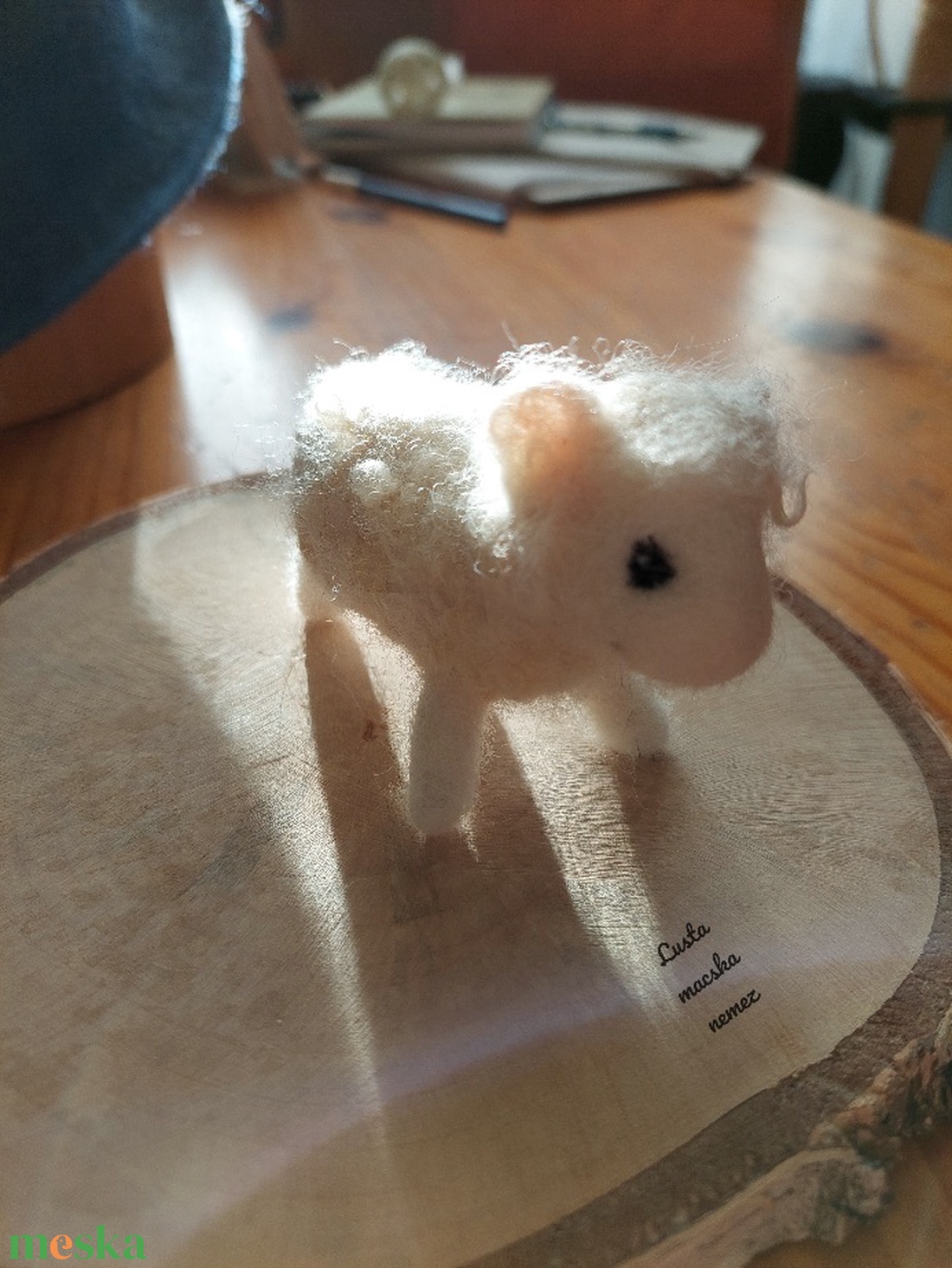 Fehér nemez bárány - otthon & életmód - dekoráció - asztal és polc dekoráció - asztaldísz - Meska.hu Fehér nemez bárány - otthon & életmód - dekoráció - asztal és polc dekoráció - asztaldísz - Meska.hu