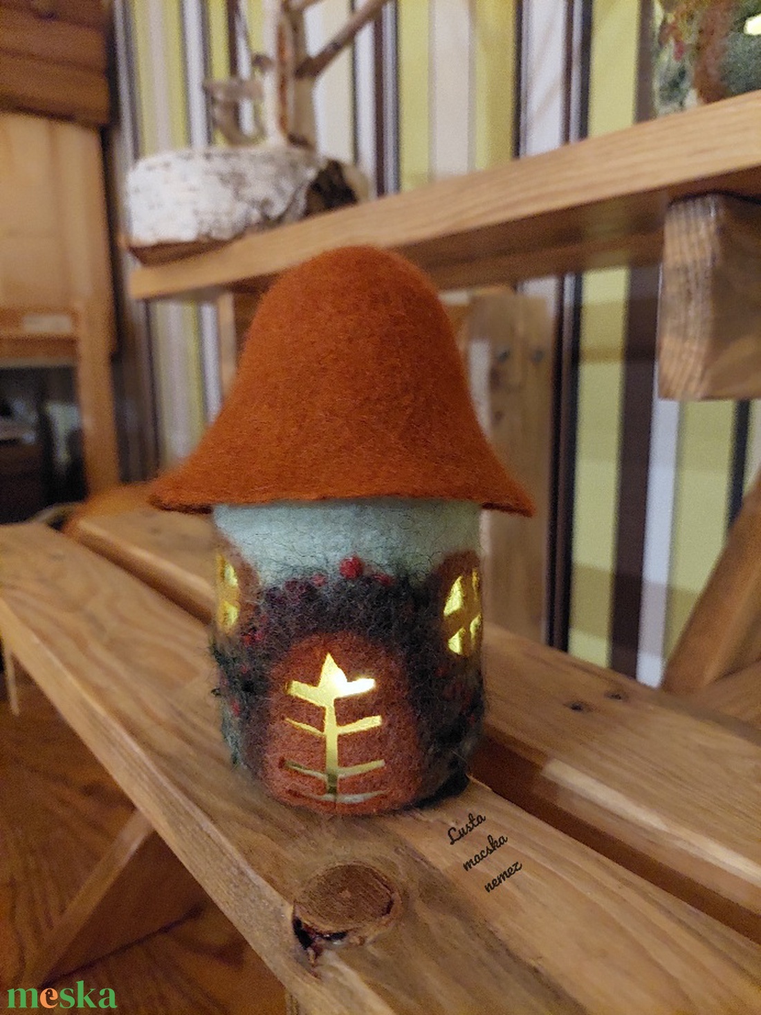 Zöld nemezházikó - otthon & életmód - dekoráció - dísztárgy - Meska.hu